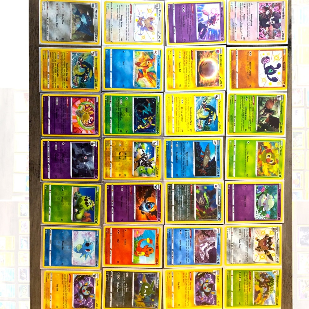 COPY - COPY - Bulk Pokémon cards.Mix of hologram/…